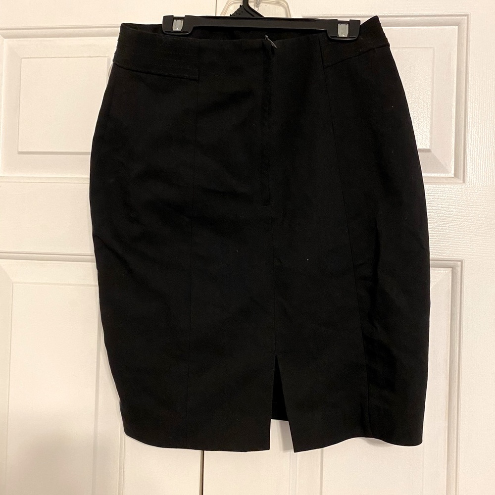 H&M black pencil skirt